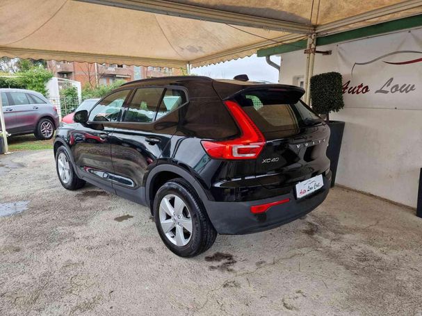 Volvo XC40 T2 Momentum 95 kW image number 5