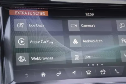 Car image 27