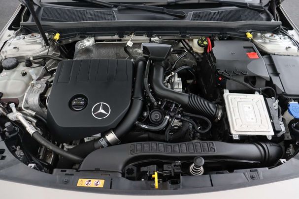 Mercedes-Benz A 180 101 kW image number 14