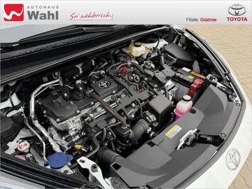 Car image 23