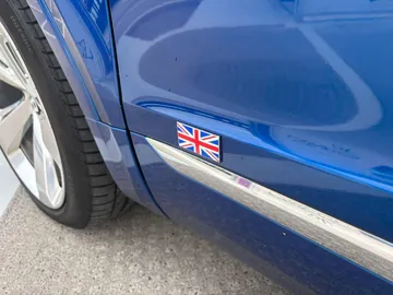 Car image 33