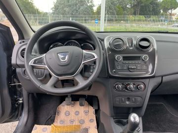 Car image 13