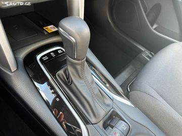 Car image 10