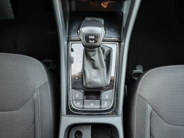 Car image 37