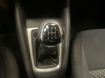 Car image 33