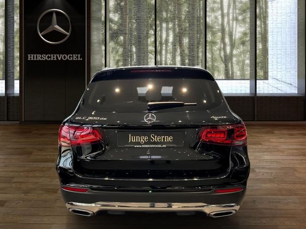 Mercedes-Benz GLC 300 de 225 kW image number 6