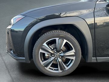 Car image 21