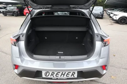 Car image 31