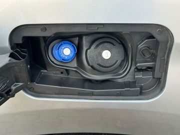 Car image 37