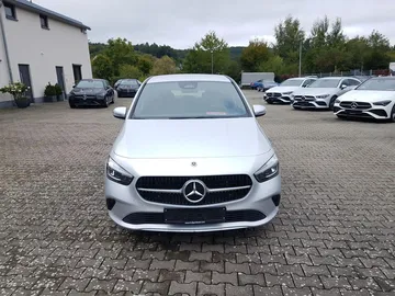 Car image 37