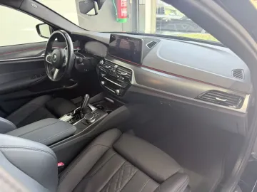 Car image 41