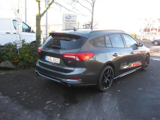 Ford Focus ST 2.3 206 kW image number 4