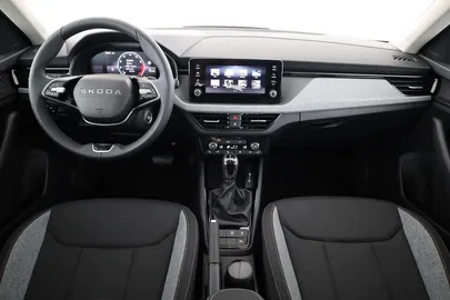 Car image 30
