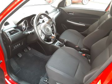 Car image 14