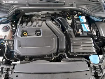 Car image 26