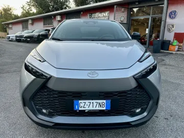 Car image 3