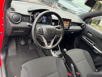 Car image 12