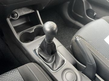 Car image 17