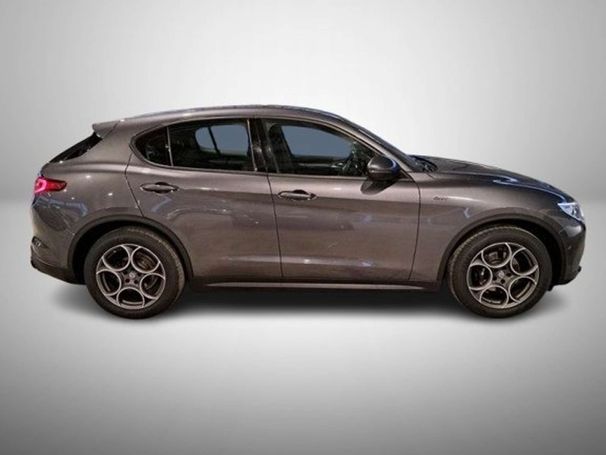 Alfa Romeo Stelvio 2.2 Q4 140 kW image number 8