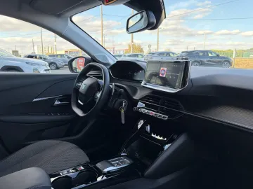 Car image 47