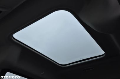 Car image 38