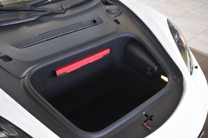 Car image 30