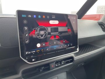 Car image 26