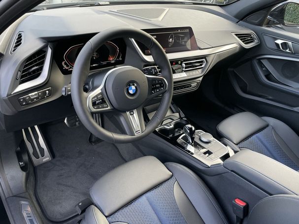 BMW 118i 100 kW image number 10