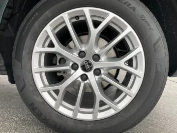 Car image 36