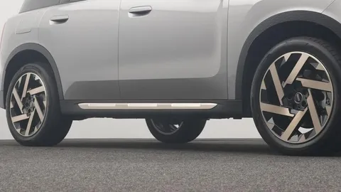 Car image 22