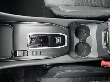 Car image 11