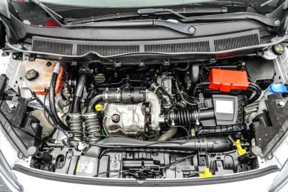 Car image 17