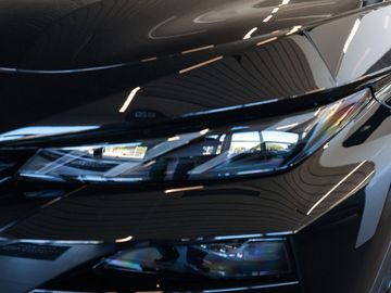 Car image 28