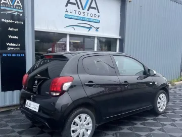 Car image 4