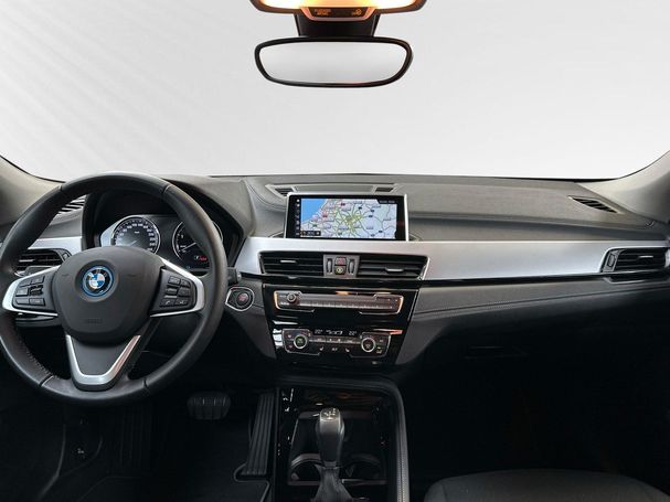 BMW X2 xDrive25e M X 162 kW image number 6