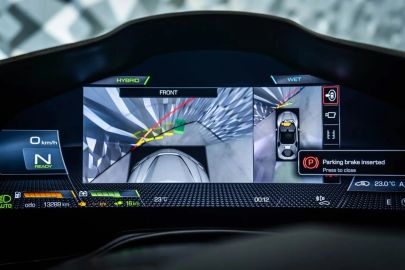 Car image 17