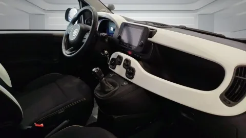 Car image 20