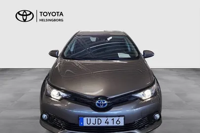 Car image 3
