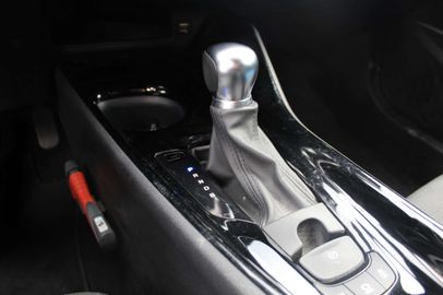 Car image 21