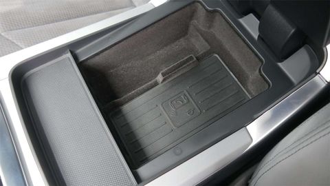 Car image 33