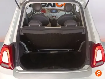 Car image 18