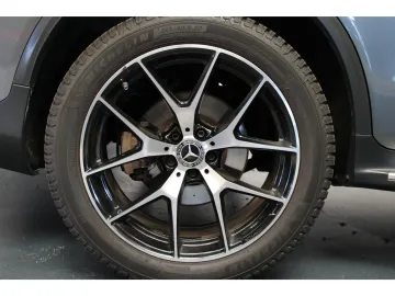 Car image 38