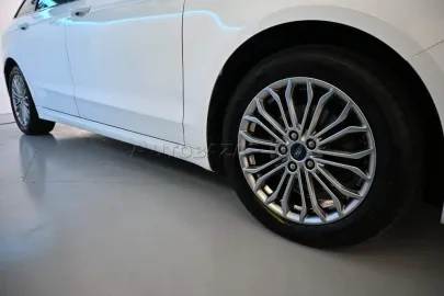 Car image 31