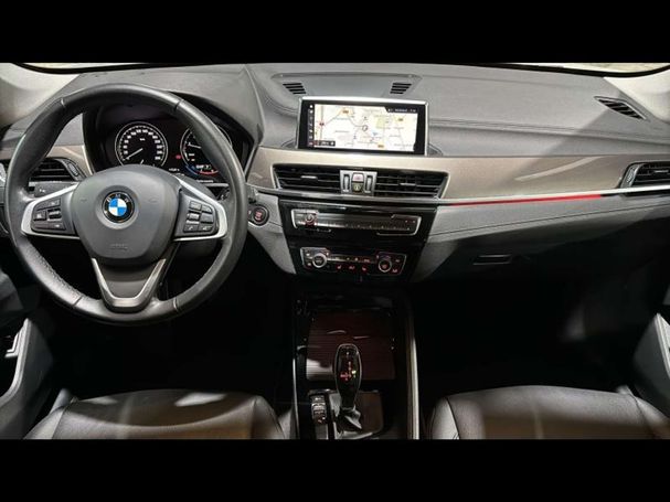 BMW X1 sDrive18i xLine 101 kW image number 5