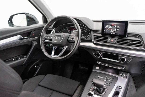 Audi Q5 50 TFSI quattro Business 220 kW image number 10