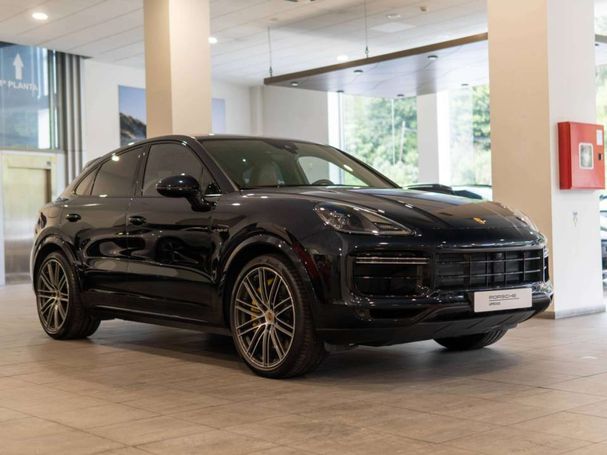 Porsche Cayenne Turbo S Coupé E-Hybrid 500 kW image number 2