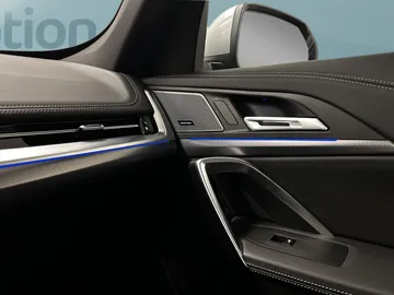 Car image 38