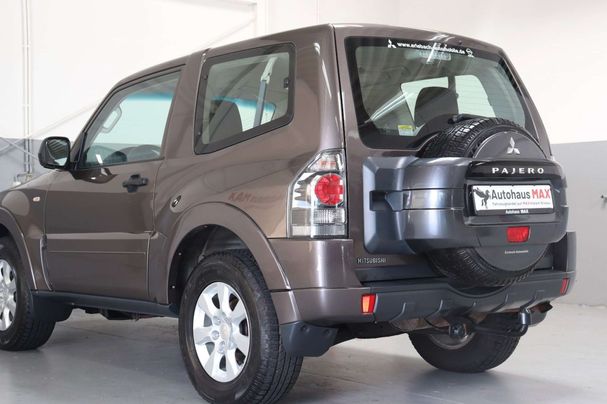 Mitsubishi Pajero 3.2 147 kW image number 10