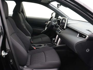 Car image 30