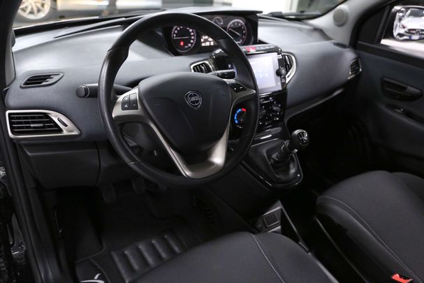 Lancia Ypsilon 51 kW image number 8